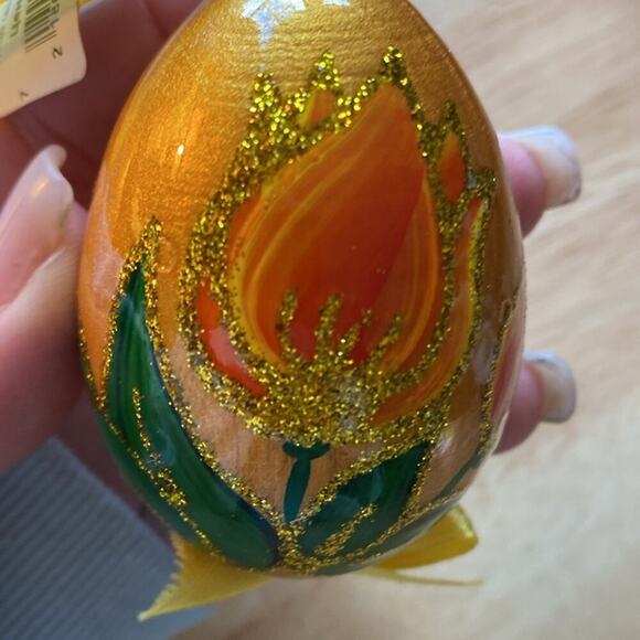 Hand painted wooden egg shaped ornaments - Picture 2 of 5